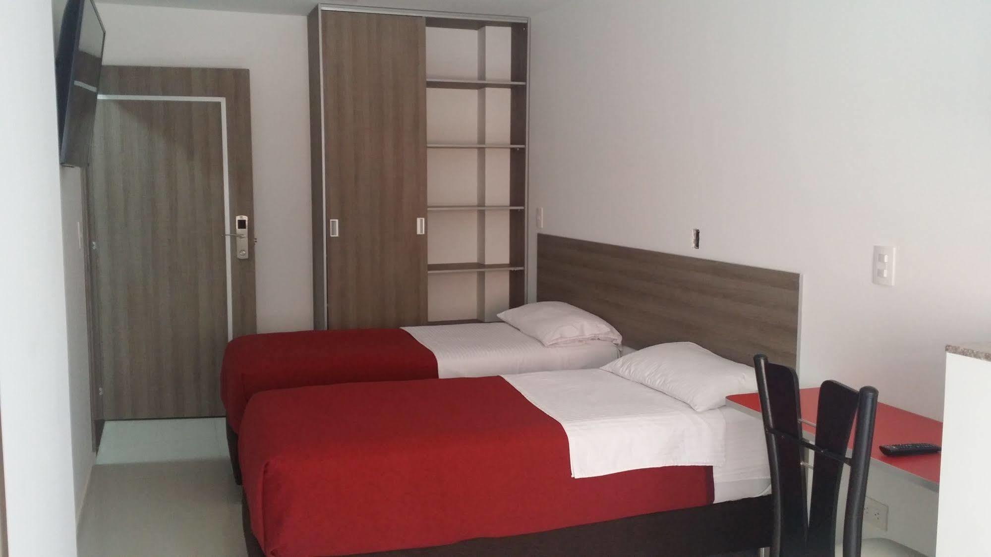 A Bogota On Holidays By Open - Hotel Cas-Embajada Americana 외부 사진